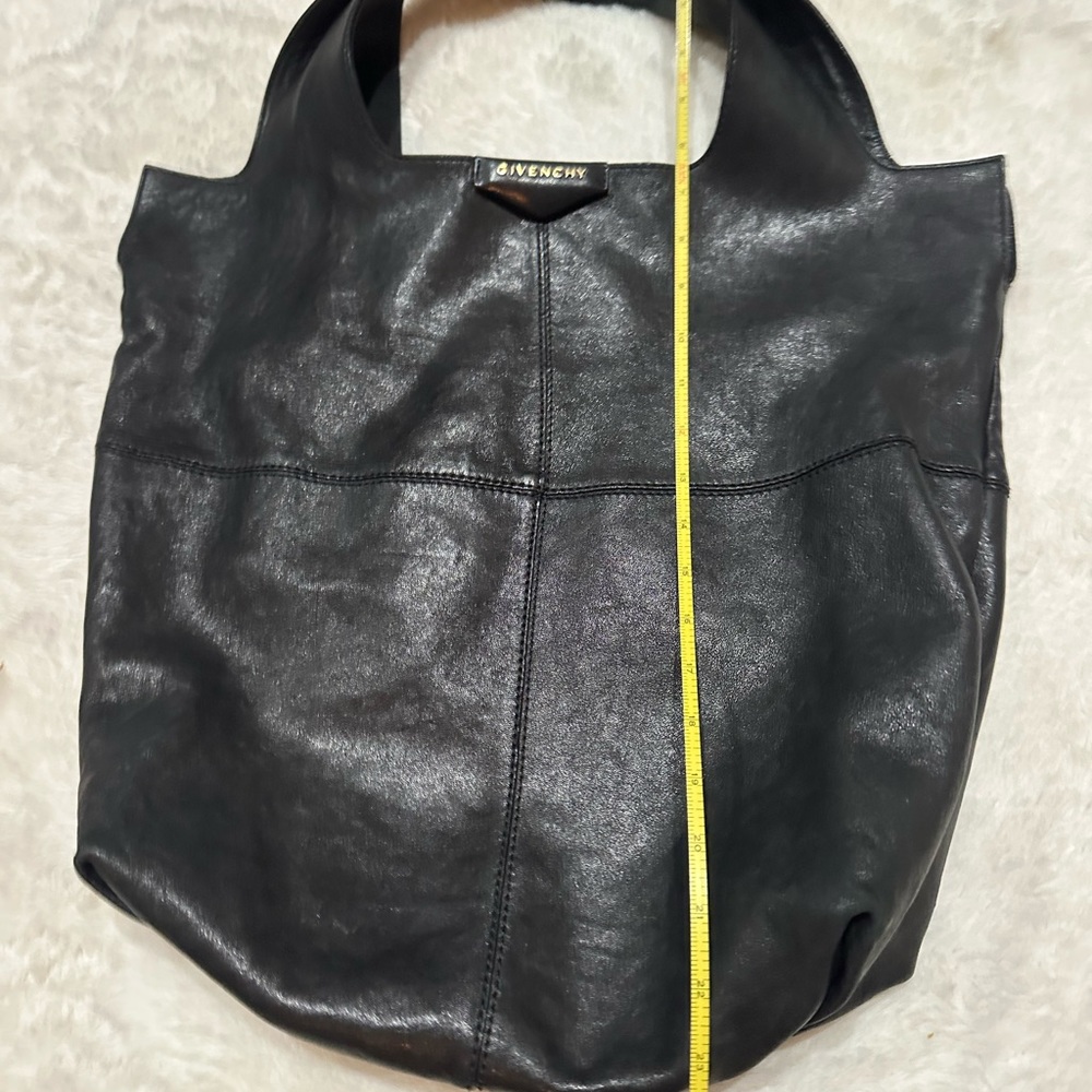 Givenchy “George V” leather bag - Picture 12 of 15